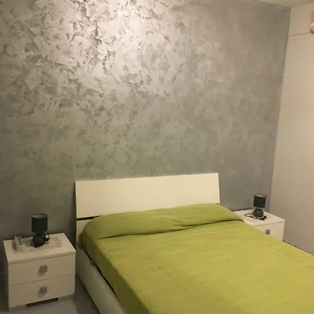 Casa Vacanze Leuzzi *
